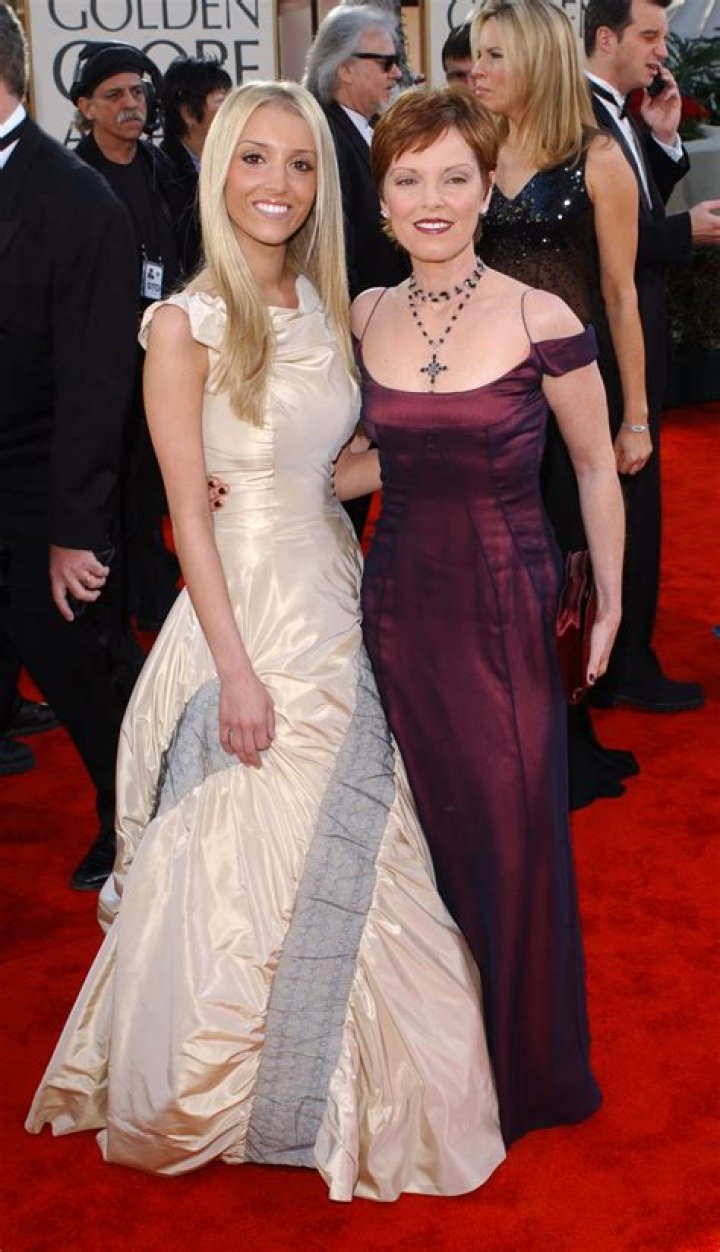 Haley Giraldo Net Worth - Wiki, Age, Weight and Height, Relationships, Family, and More