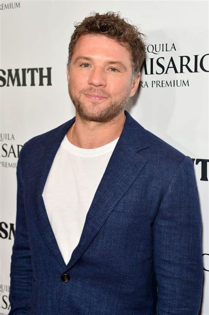 Ryan Phillippe Net Worth - Wiki, Age, Weight and Height, Relationships, Family, and More